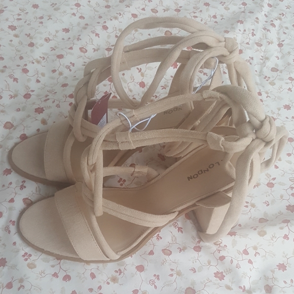 Z London Faux Ballet Heels - Picture 4 of 6